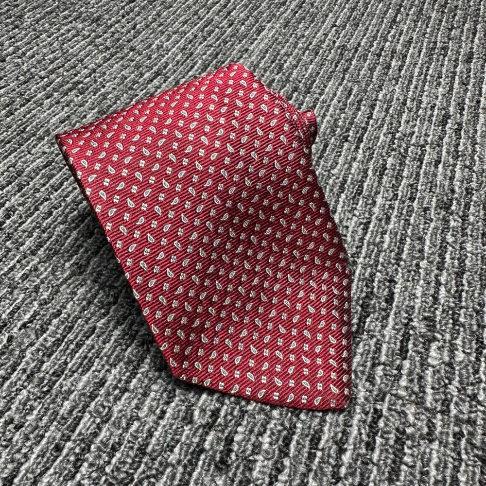 Brooks Brothers Makers Fine Necktie Red Paisley Patterned Classic Men's Jacquard